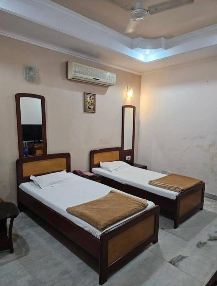 Deluxe Non-AC Room